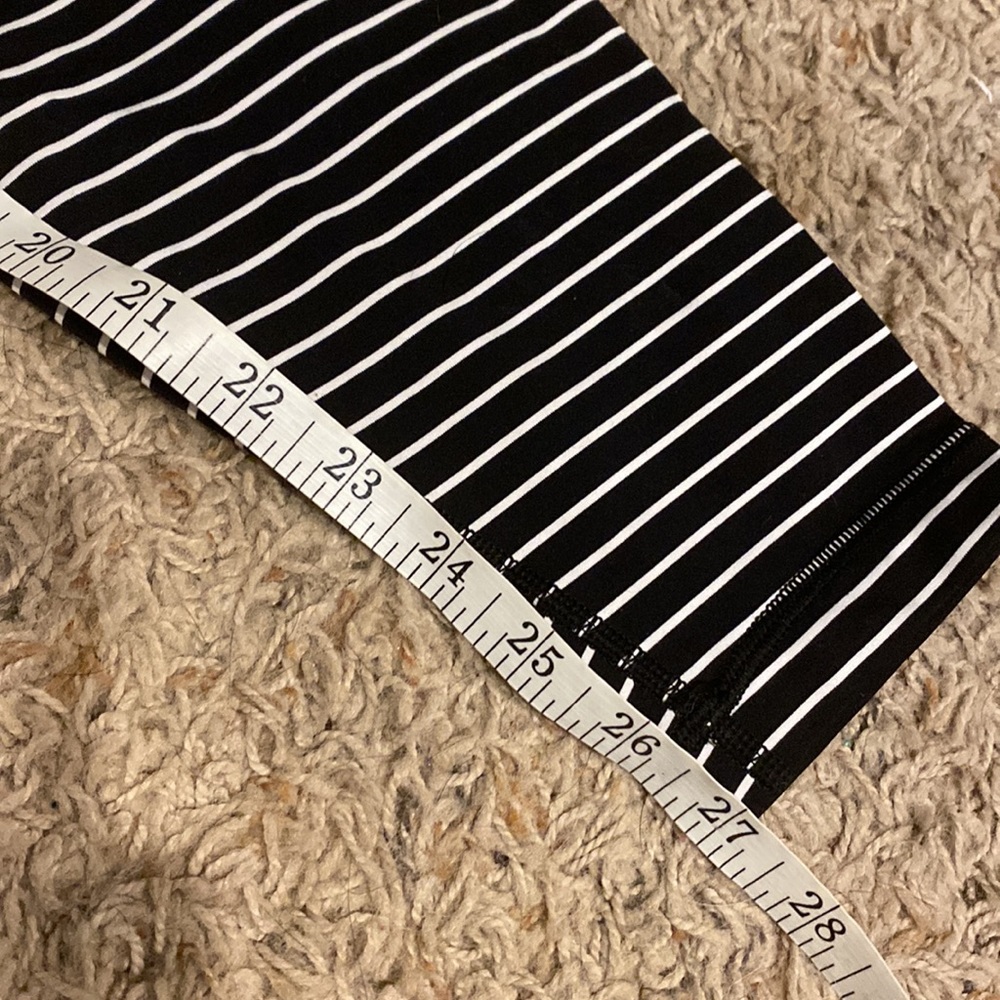 Lululemon leggings - Picture 6 of 6